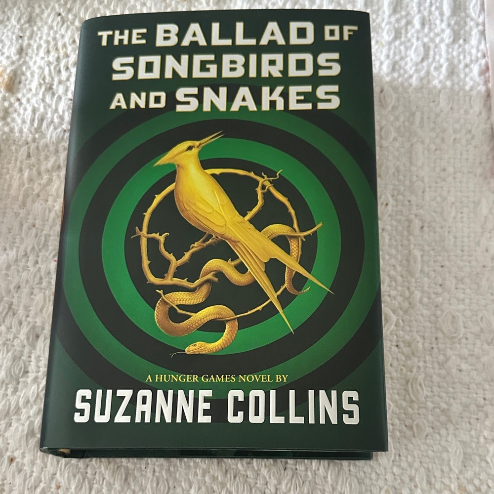 The Ballad of Songbirds and Snakes by Suzanne Collins - Green & Gold Hardcover